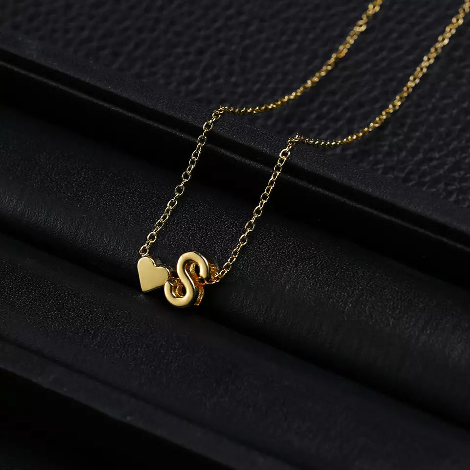 Style 26 Letter Heart Pendant Necklace Gold Plated